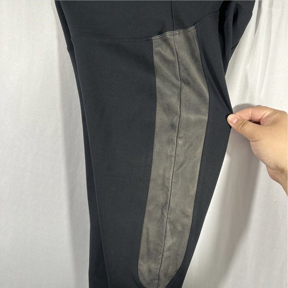 NEW Spanx [ Medium ] Faux Leather‎ Panel Ponte Leggings in Black - Picture 10 of 14